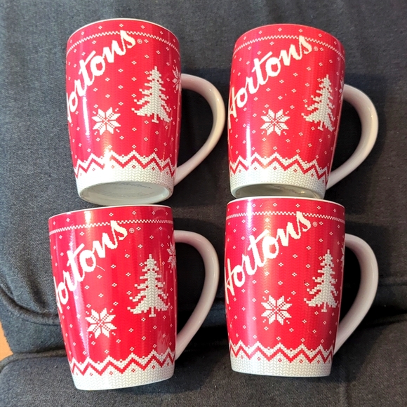 Tim Hortons Dining Set 4 Tim Hortons 5 Christmas Mugs Poshmark